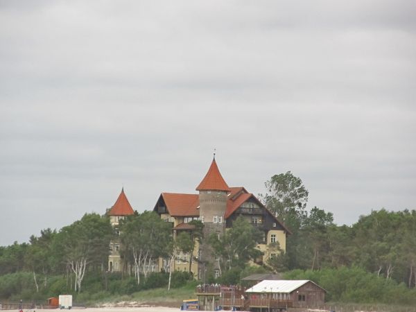 Były Zamek z początku XX w., obecnie Hotel Neptun