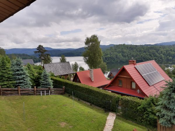 Widok na Solinę z Bieszczadzkiego Zakątka