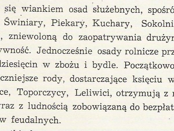 ze zbiorów prywatnych: wydanie z lat 60-tych XX wieku, jeszcze w II poł. XIXw. w wielu wsiach zachowały się wrota lub kołowroty, którymi na noc zamykano wiejski