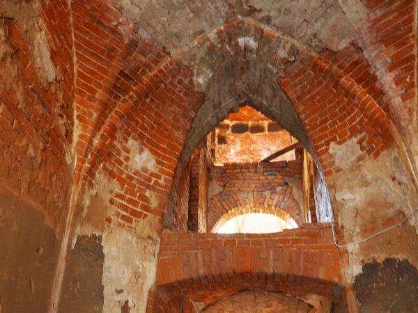 ogrom prac konserwatorskich i typowo szeroko pojętej sztuki budowlanej - jaki do wykonania pozostał - jest ogromny, ale co by było gdyby pan Sobiech tego trudu