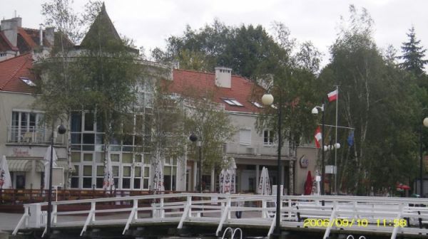 Ostróda - ładne budynki na przystani