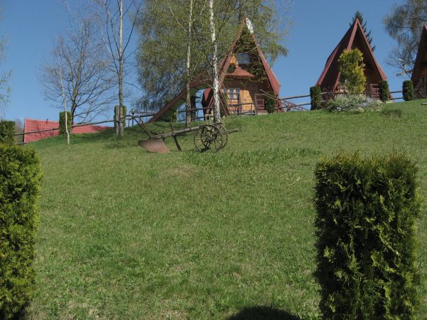 Domki w pobliżu chaty
