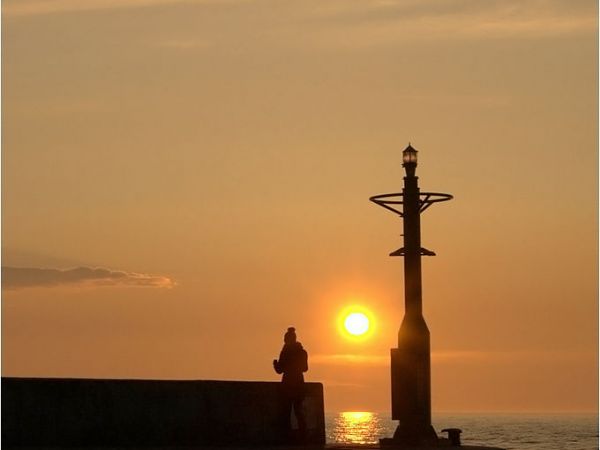 Zachód słońca nad morzem w Rowach