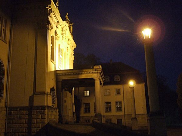 Pałac nocą 02