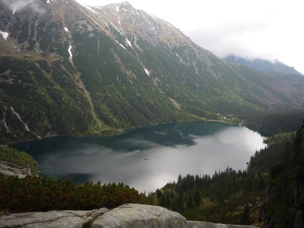 Widok na Morskie Oko.Widok z Czarnego Stawu pod Rysami.( To administracyjnie też Bukowina T.)