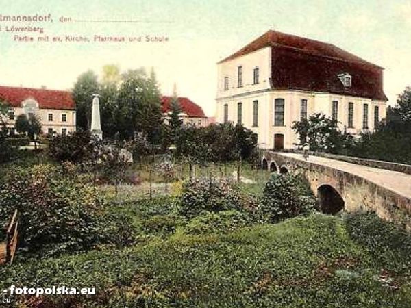 Zbylutów. Kościół ewangelicki z wcześniejszego okresu. Bez wieży kościelnej.