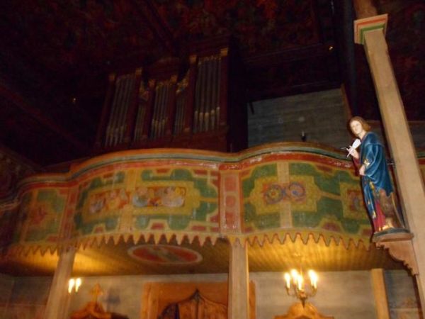 kościółek krużlowski posiada organy 10-głosowe, które wykonał w 1895r. Tomasz Fall - organmistrz ze Szczyrzyca.