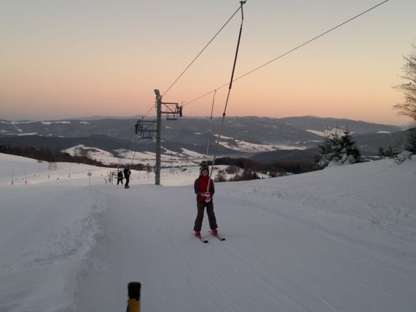 Widok na wyciąg i trasę zjazdową Szczawnik1