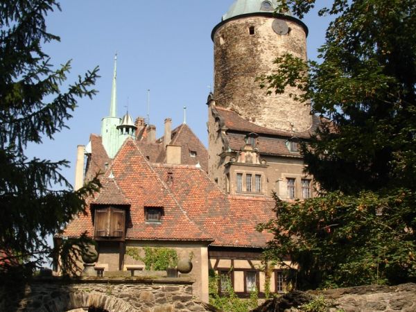 Zamek CZOCHA
http://www.zamekczocha.pl/