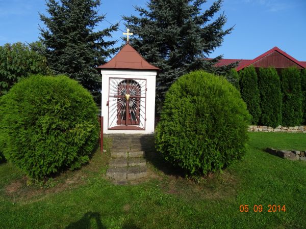 kapliczka św. Bartłomieja, przy temacie : w Rzymie na Wyspie /San Bartolomeo all`Isola/ jest kościół pw. św. Bartłomieja, wzniesiony ok. roku 1000, prowadzony p