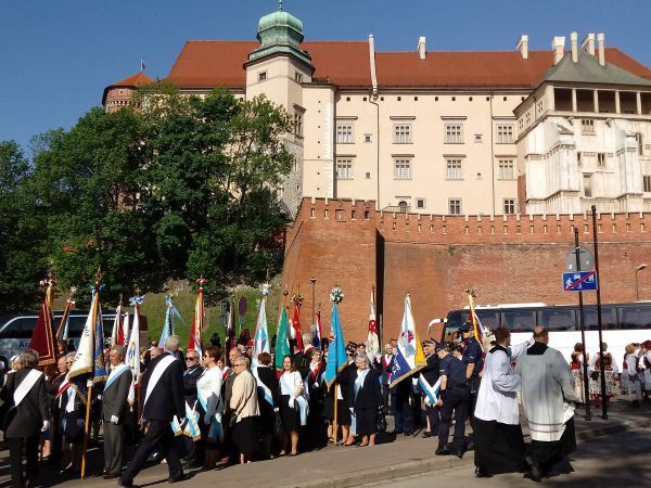 Przygotowania do procesji św.Stanisława.