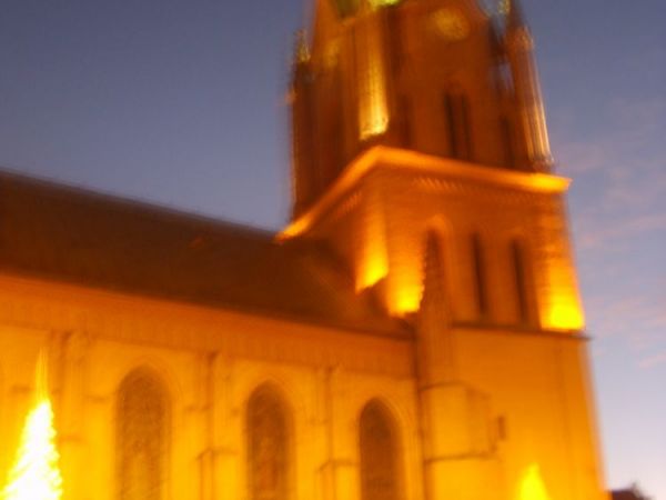 Kościół Najświętszej Marii Panny  wieczorem