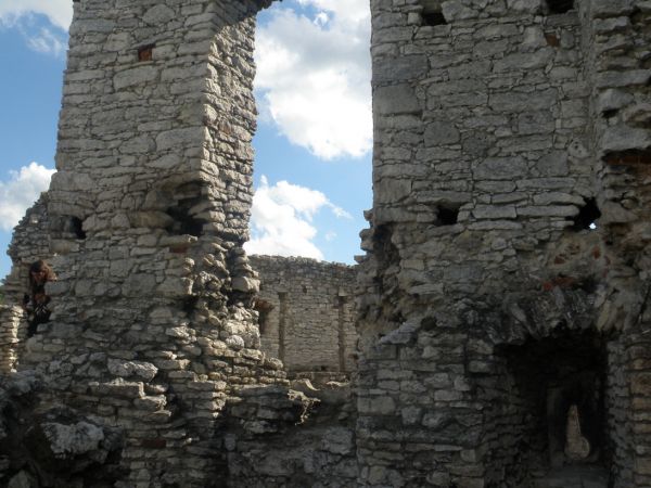 Zamek OGRODZIENIEC **** http://www.zamek-ogrodzieniec.pl/ **** http://zamki.net.pl/zamki/podzamcze/podzamcze.php **** Zamek Ogrodzieniec znajduje się w Podzamcz