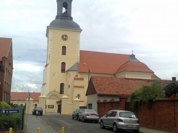 KOŚCIÓŁ PARAFIALNY p.w. Św. MIKOŁAJA