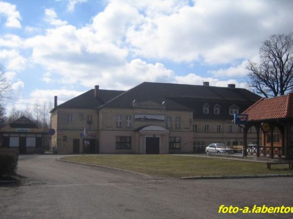 Około roku 1400 klasztor ma w posiadaniu 42 wsie i 2 miasta. Za miejscowość uważano to co znajduje się za murami klasztornymi czyli kościół, klasztor, chlew, st