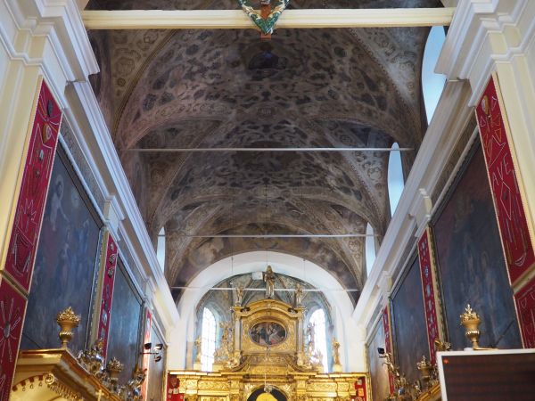 ołtarz główny i tam obraz cudami słynący na Jasnej Górze Czerwińskiej.