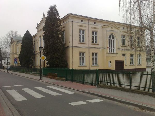 Szkoła podstawowa nr 1 im. A.Mickiewicza.