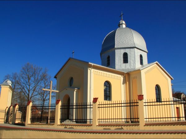 Cerkiew greckokatolicka p.w. Przemienienia Pańskiego w Skopowie . Zbudowana w 1900 roku. Murowana, trójdzielna, na planie krzyża, z kopułą pośrodku. Obecnie   k