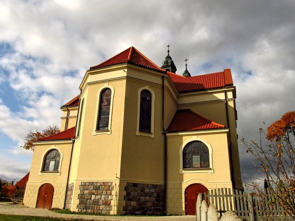 Kościół p.w.  św. Elżbiety w Pinczynie