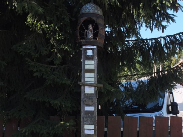 Kapliczka inna niż tradycyjne