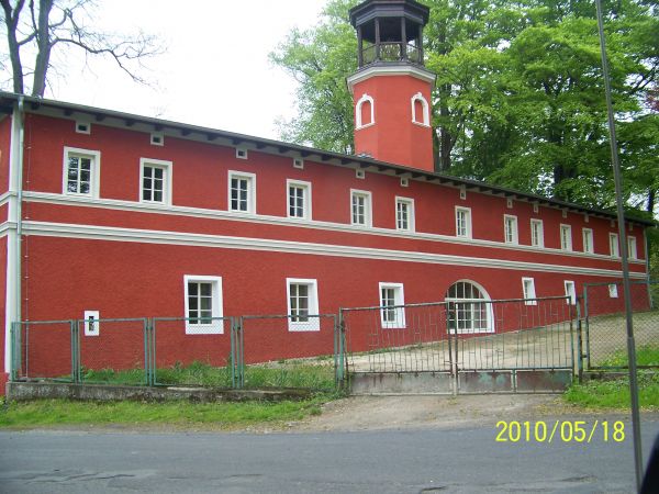 ładnie odremontowany.