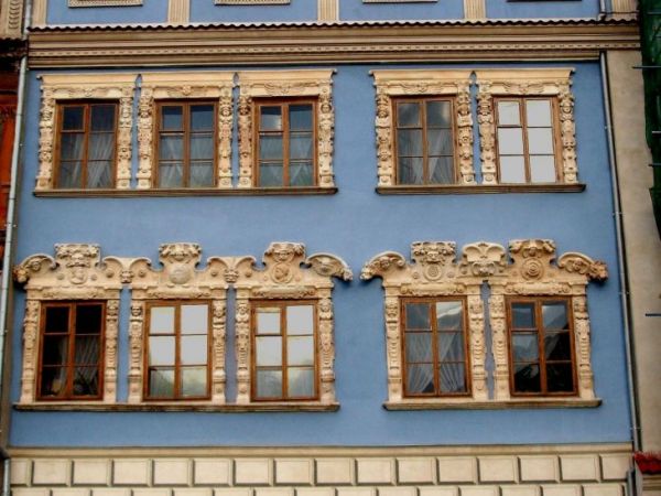 Kamienica Sebastiana  i Katarzyny Klonowicow. Przebudowana w 1575 roku, po pozarze miasta.