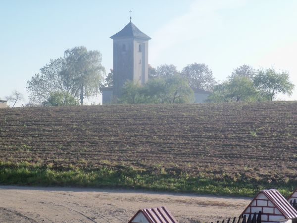 Kościół w Niedamowie