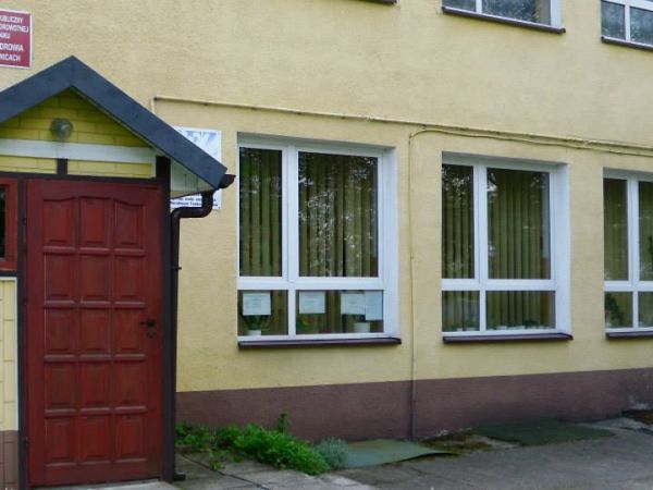 Ośrodek Zdrowia w Sędziejowicach.