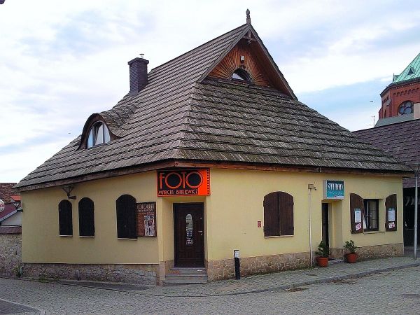 Czeladź. Zabytkowa chata przy ulicy Kościelnej