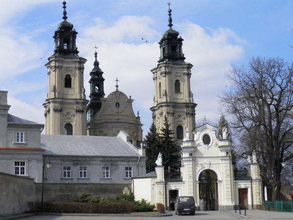 Bazylika NMP i klasztor OO. Dominikanów.