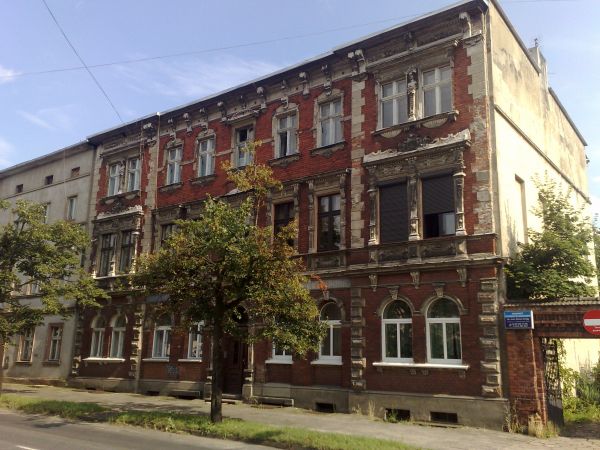 Stara kamienica na ul. Piłsudskiego.