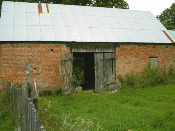 Stodoła i jej wrota.
