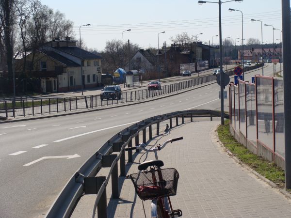 Przelotowa droga przez Zegrze Południowe (04.05.2010)