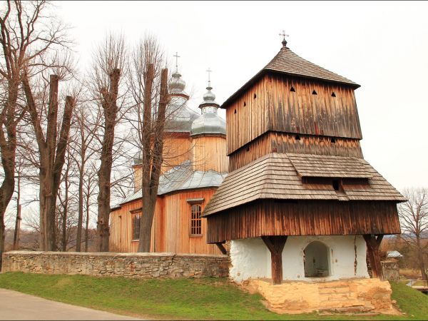 Cerkiew pw. św. Mikołaja w Dobrej Szlacheckiej . Obecnie kościół rzymskokatolicki p.w.  Podwyższenia Św. Krzyża . Zbudowana w 1879 r. Obok , na osi - druga cerk