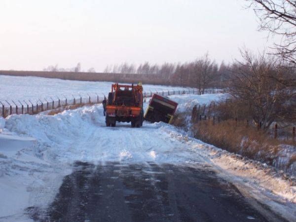 Ten autobus nie dojechał do celu,zima była bezwzględna.