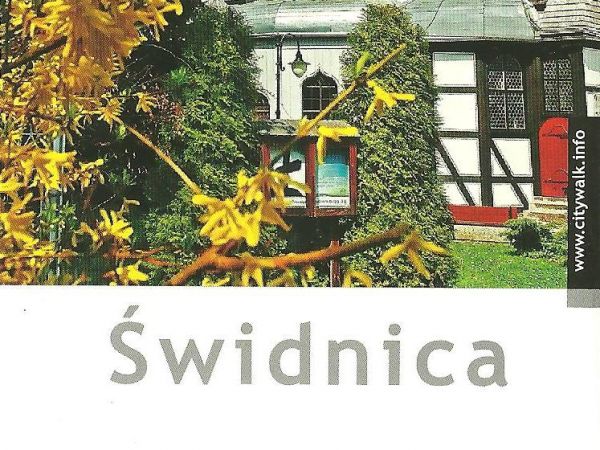 ze zbiorów prywatnych : publikacje promujące - z Centrum Informacji Turystycznej - tu przedstawiony Kościół Pokoju.
