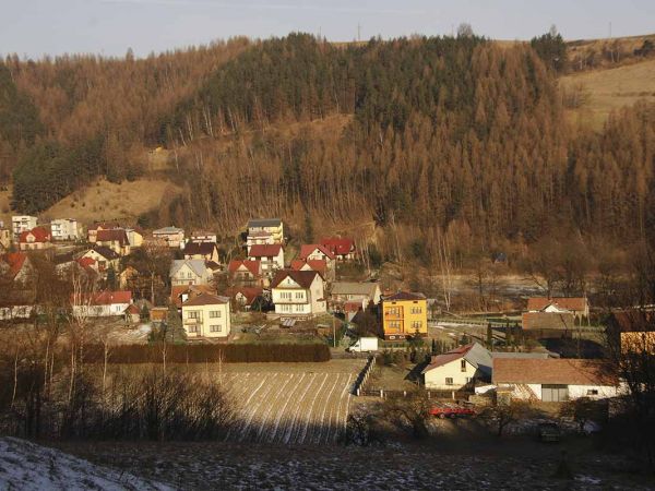 Rytro w promieniach porannego słońca