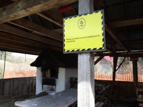 Gospodarstwo Agroturystyczne "U Flika" - wcześniej tu Szwejk bywał, na co  dowód powyższy, a gospodarza trza też zapytać o słupy graniczne co we wsi - po sąsied