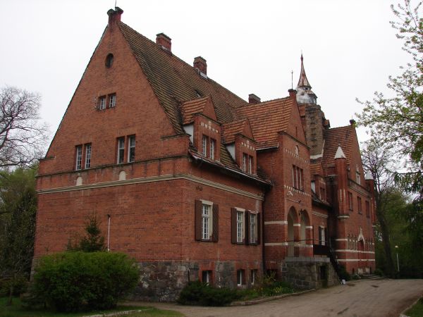 Niemiensko zamek opiekunczo wychowawczy