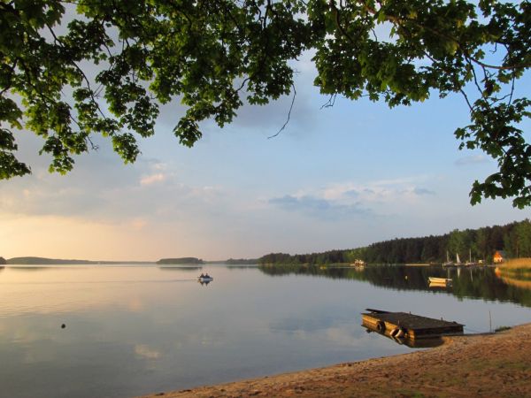 Nad jeziorem Wdzydze wiosną 2016