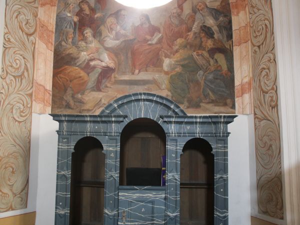 scena : "Odnalezienie Jezusa w świątyni", tu nad konfesjonałem z pozorowanego czarnego marmuru.