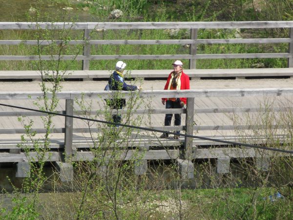 na moście nad rzeką Kalniczką - bo przez / obok m. Kalnica płynie, a tam  Wincenty Pol gospodarzył - dzierżawił, góry penetrował, tworzył... Kalniczka jest praw