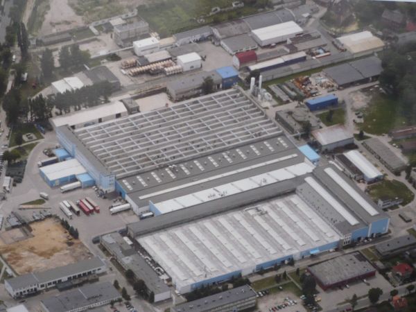 Ulica Wodna widok z lotu ptaka na duże zakłady produkujące układy chłodnicze i klimatyzacyjne do samochodów,,DELPHI,,obecnie największy zakład w Ostrowie Wlkp.