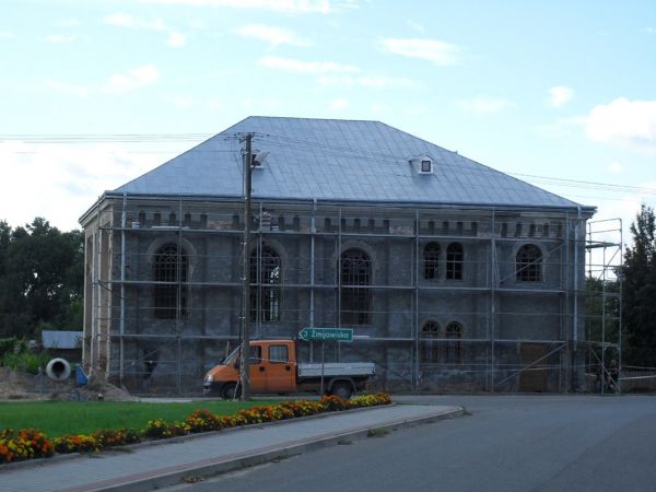 Synagoga z 1910 r jeszcze w trakcie remontu