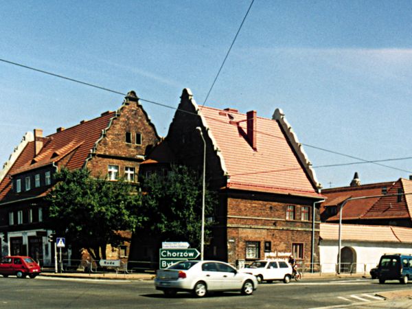 Południowo zachodni narożnik ulic Wolności i Zabrzańskiej