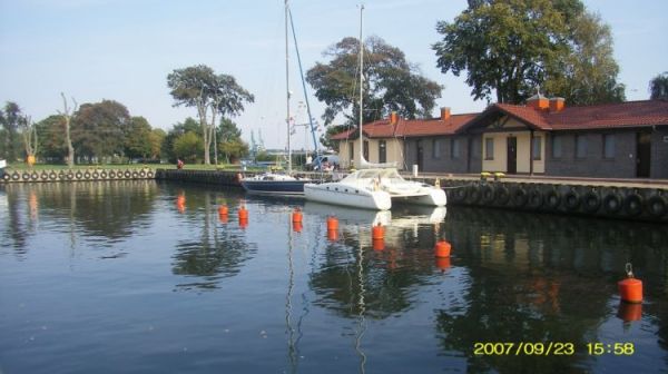 Marina - jacht - katamaran