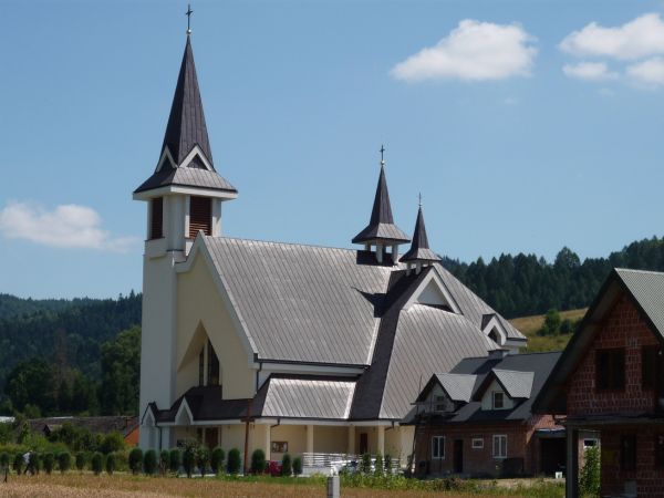 Powroźnik.Kościół.