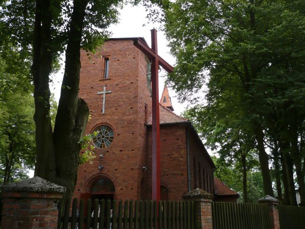 Kościół pw. Narodzenia NMP z 1938r.poświęcony 09.1946r.