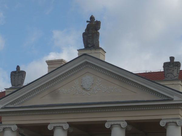 Portyk nad kolumnadą.