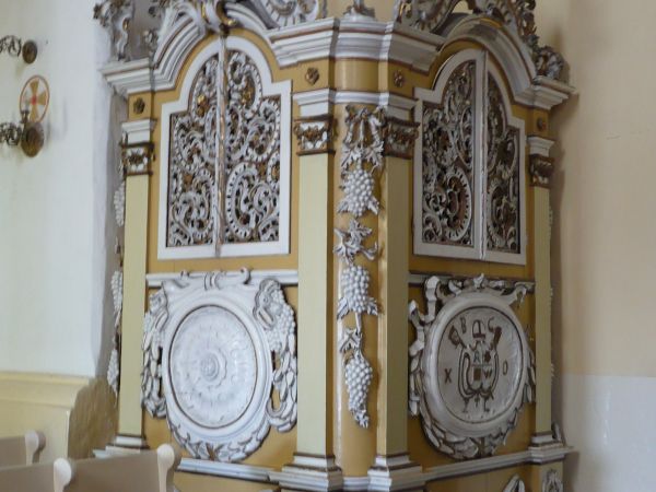 Dalej zwiedzamy Kościół w Ołoboku,na zdjęciu rzadko spotykany
nawet w skali europejskiej w wyposażeniu kościołów
Loża ksieni,rokokowa pięknie zdobiona i złoco